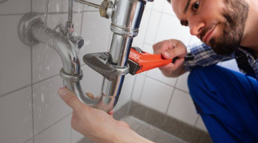 Professional same day plumber services in Spragueville, IA